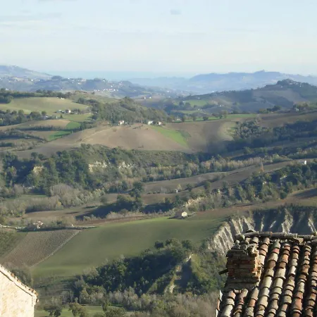 Gasthuis Orto Di Oliva - Charming Santa Vittoria in Matenano